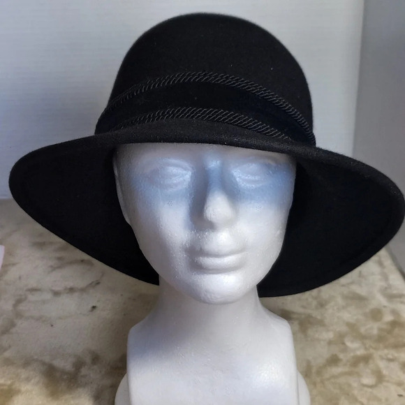 Vintage Muhlbauer Black Wool Felt Hat‎ with Velvet headband and rope details main image 11